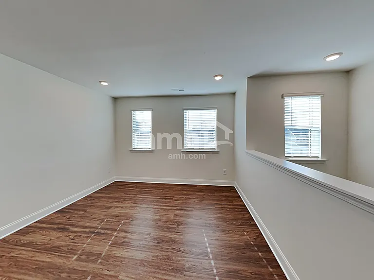 110 Keyser Dr — Photo 8