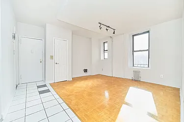Rented by Living New York