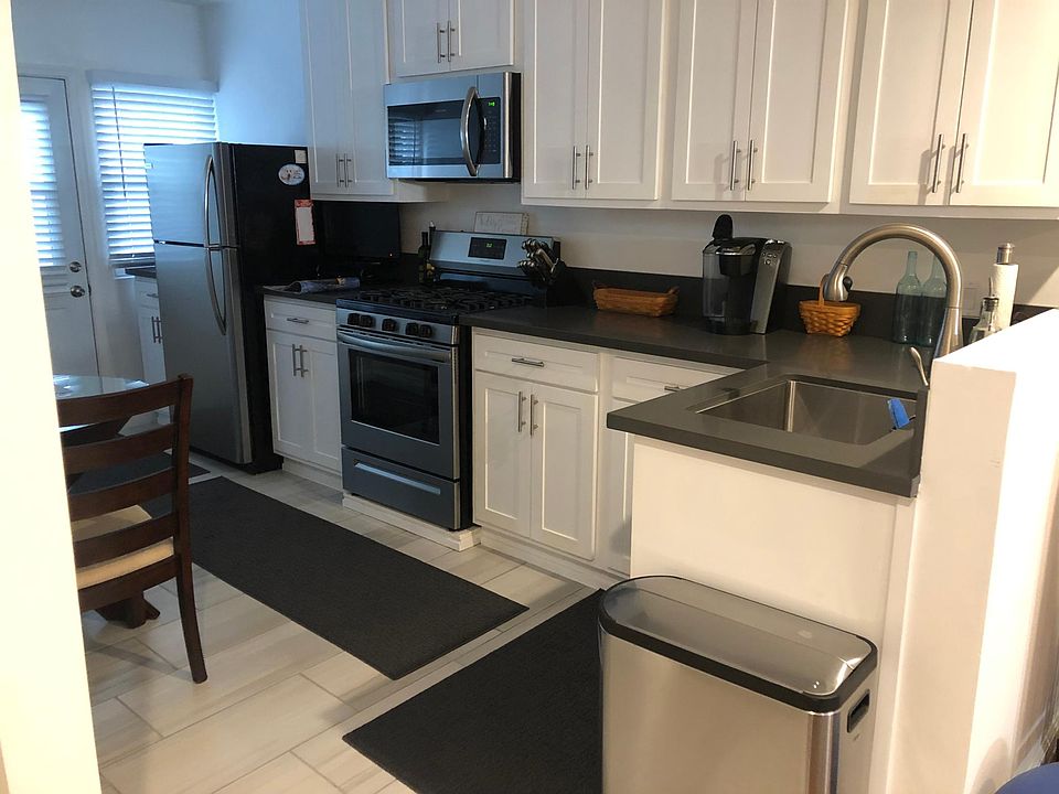 2nd image of 11504 Rochester Ave