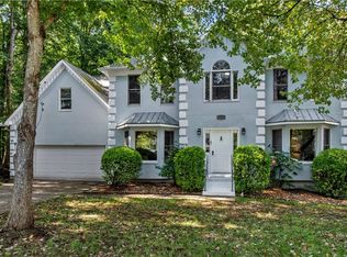 1102 Shalimar Ct, High Point, NC 27262
