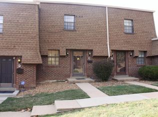 3608 Candlewyck Club Dr APT C, Florissant, MO 63034