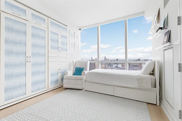 Rented by Compass | media 6
