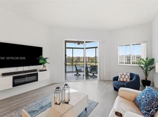 7478 Granville Dr #406, Fort Lauderdale, FL 33321