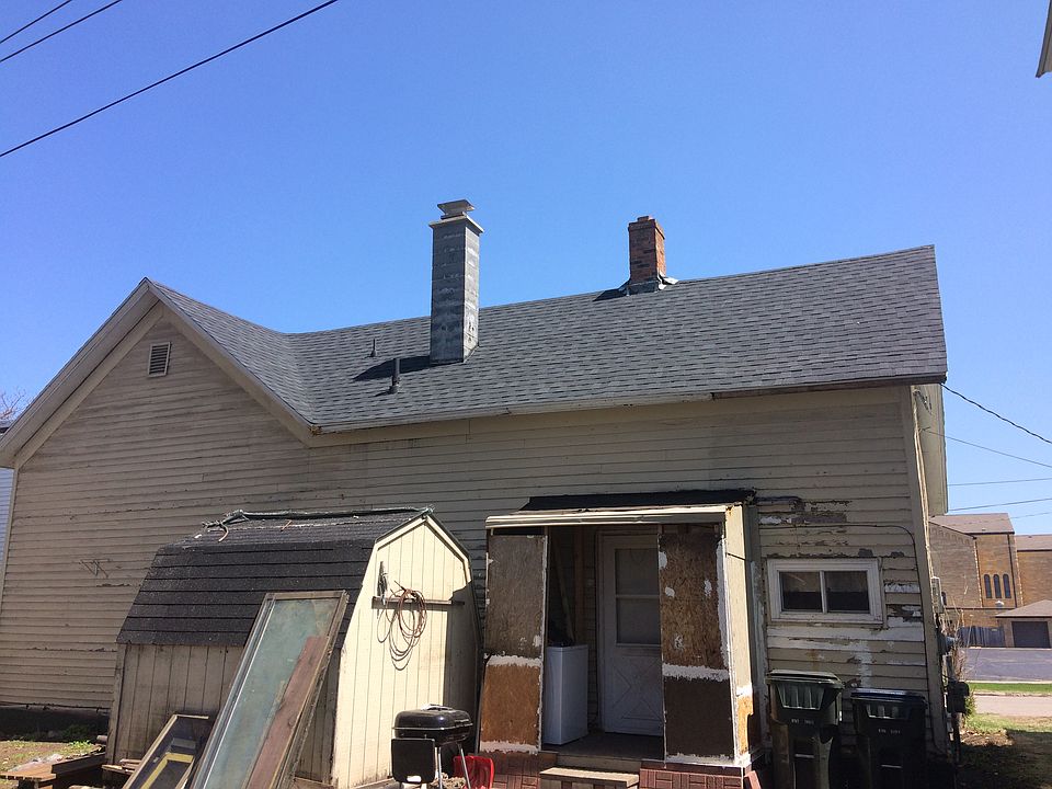 2nd image of 204 S 8th St