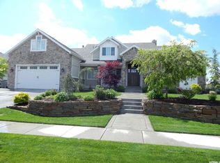 1017 W Louise Meadow Dr, South Jordan, UT 84095