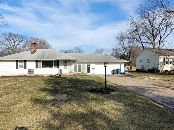 153 Butternut Dr, Amherst, OH 44001