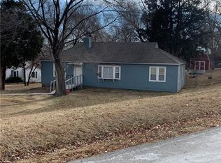 6618 NW Prairie View Rd, Kansas City, MO 64151