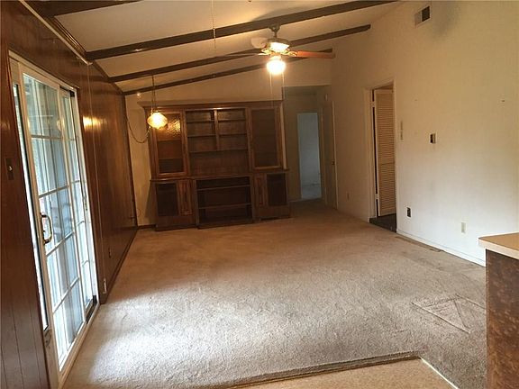 5th image of 1410 Greentree Ln