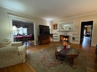 57 Robbins St, Lowell, MA 01851