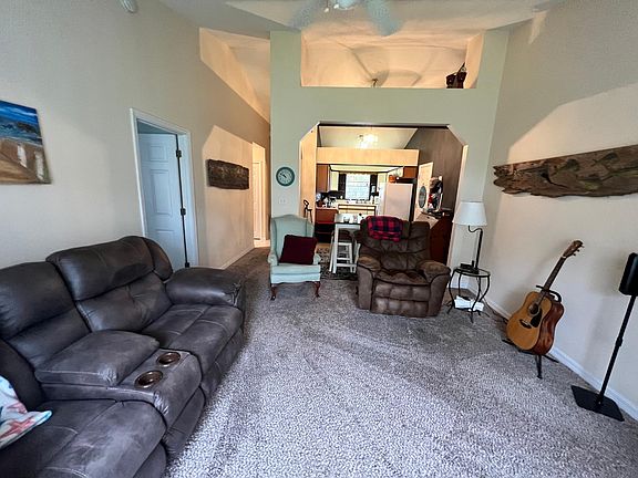 4th image of 60 Bougainvillea Dr