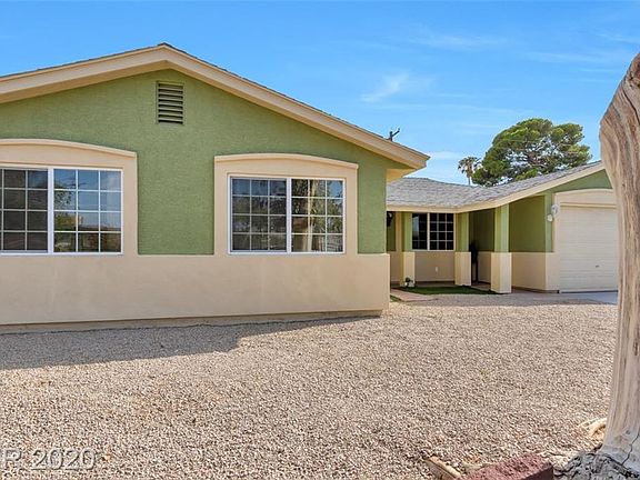 2nd image of 5809 Glen Eagles Ln