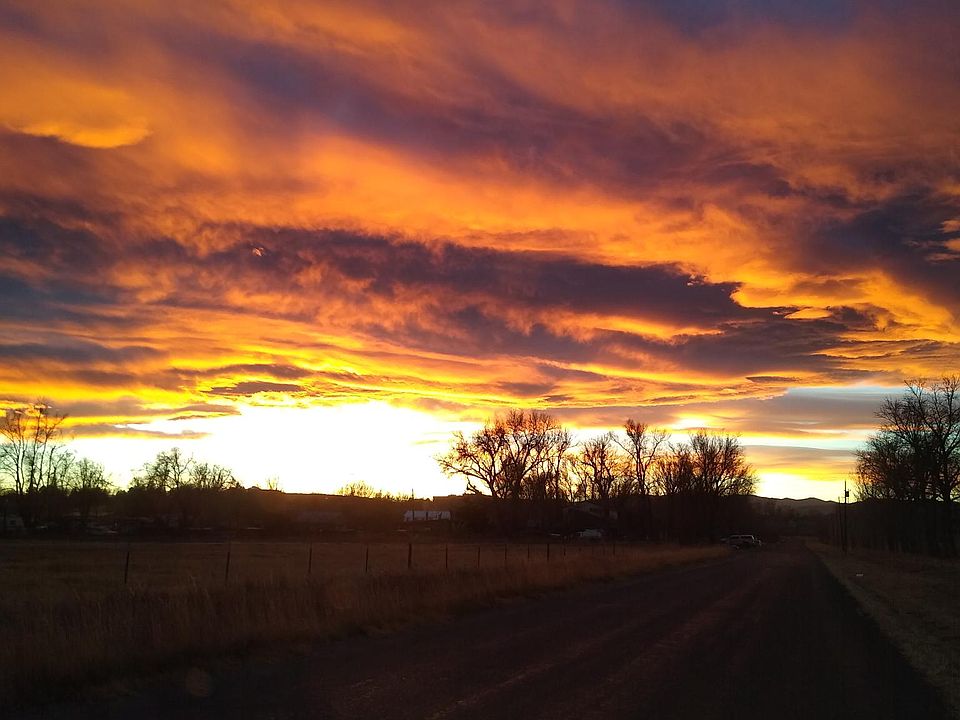Another beautiful day in the neighborhood!