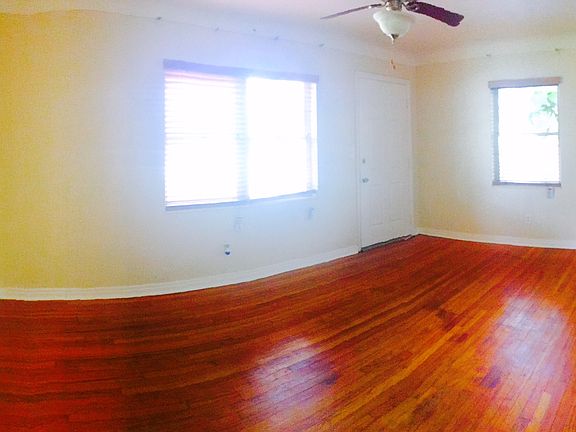 5th image of 4718 21st Ave N