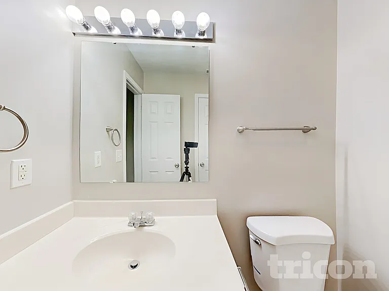 1270 Sherwood Dr — Photo 9