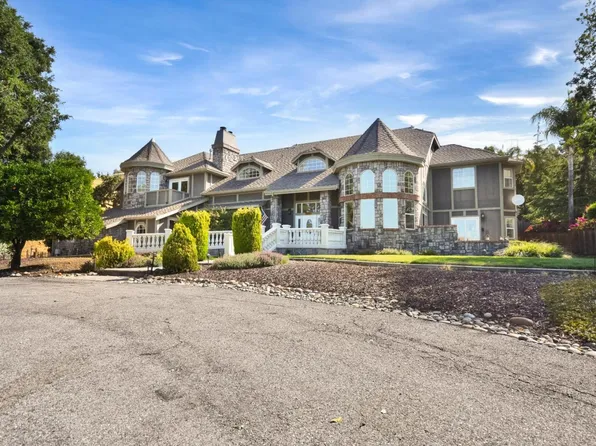 2295 McDonald Ln, Morgan Hill, CA 95037