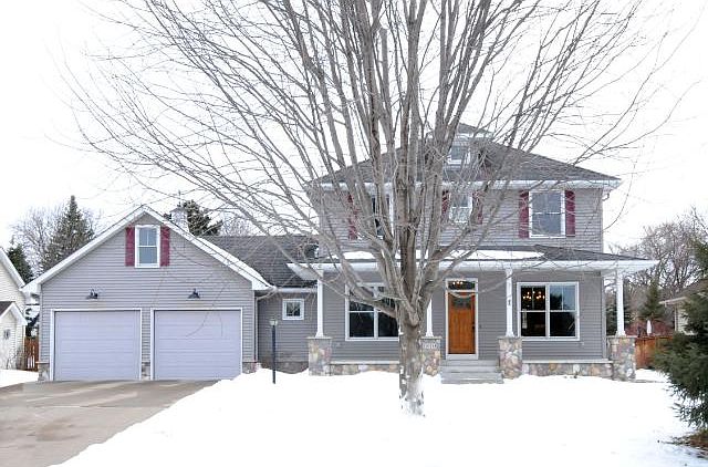 1st image of 1870 Ivy Ln