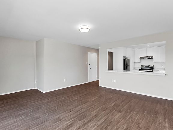 4th image of 4030 19th St #14