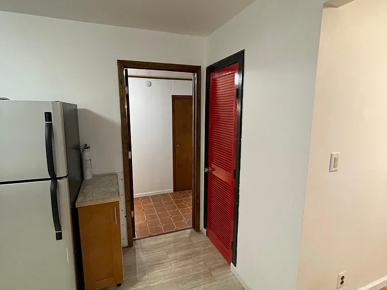 2563 Hearthside Dr — Photo 18