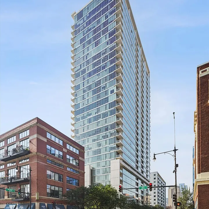 1720 S Michigan Ave #202