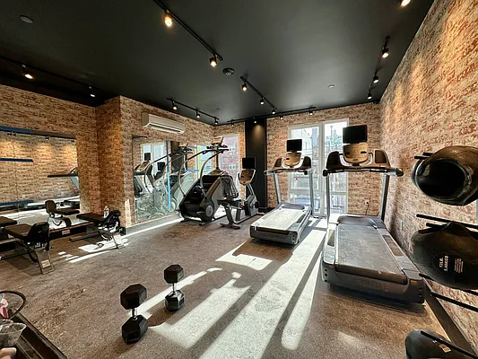 Rented by ABODE NYC LLC | media 8