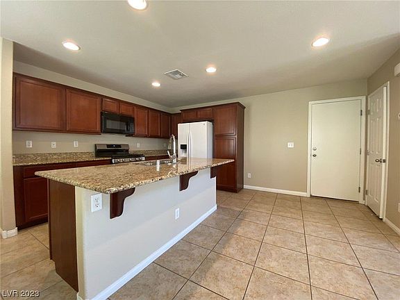 4th image of 5932 Alington Bend Dr