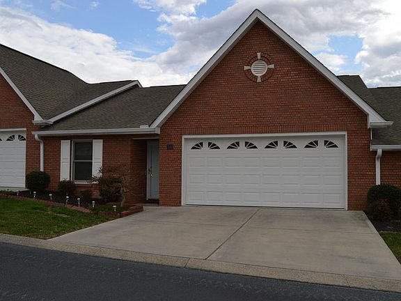 2nd image of 140 Creekwood Way
