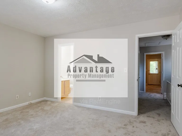2782 Country Ct SE #B — Photo 17