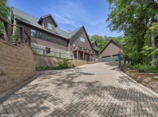 12 Ridge Dr, Dune Acres, IN 46304