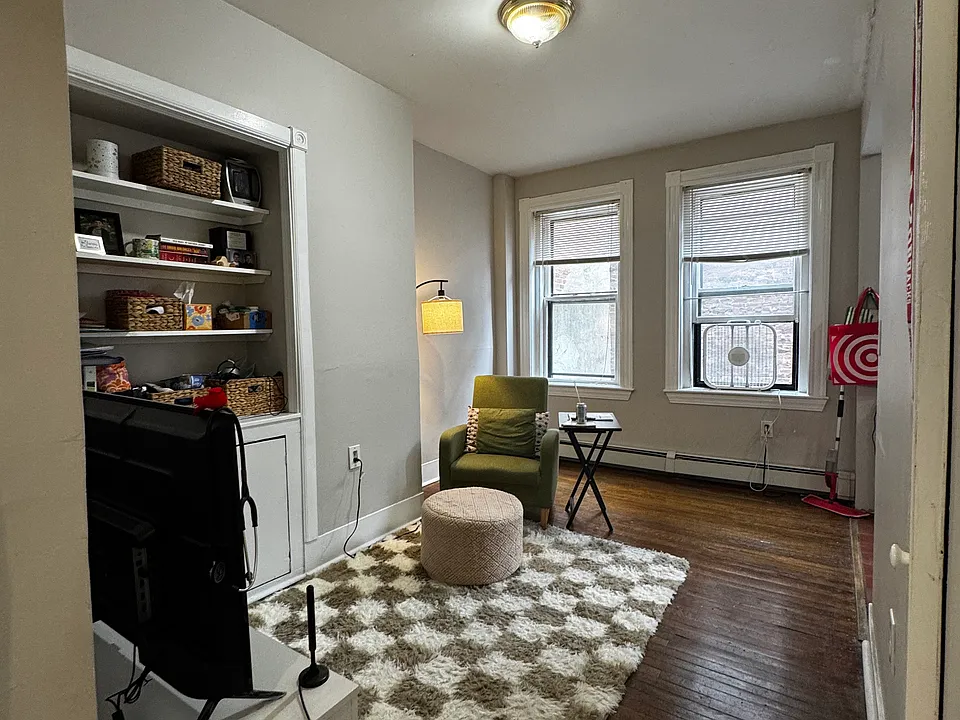 55 Revere St #2R