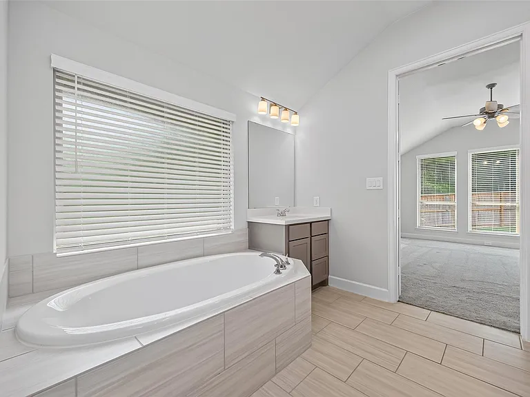 232 W Netleaf Ct — Photo 36