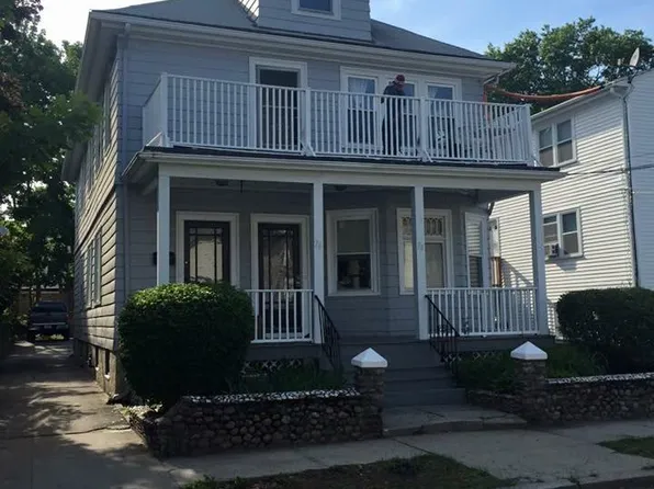 76-78 Radcliffe Ave, Providence, RI 02908