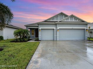 707 Corbin Cir SW, Palm Bay, FL 32908