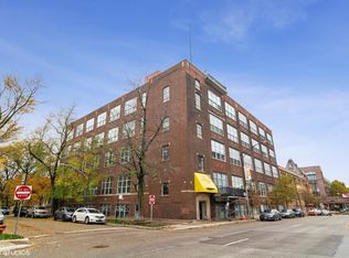 1733 W Irving Park Rd APT 309, Chicago, IL 60613