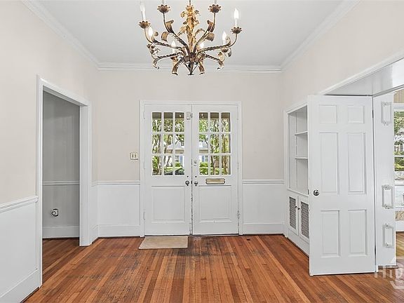 4th image of 137 E 53rd Street