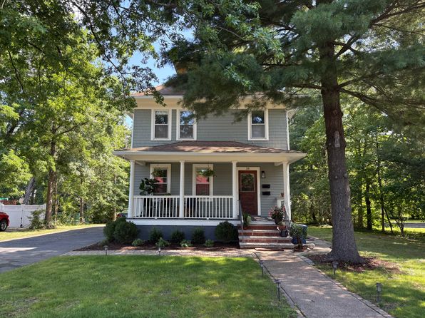 28 Dean St #1