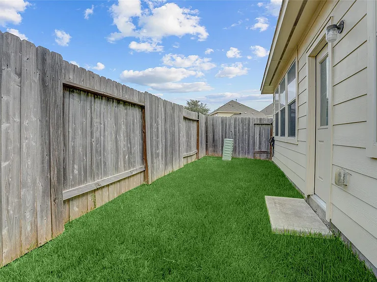14230 Rim Side Trl — Photo 21