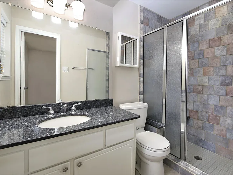 2315 Eaglerock Dr — Photo 16