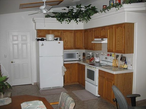 2nd image of 4066 Highlander Ave