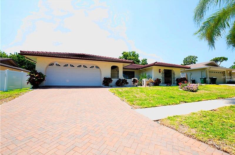 1st image of 206 Meadowcross Dr