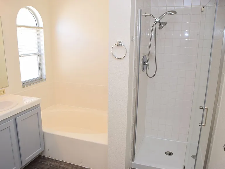 1360 Pacific Terrace Dr — Photo 25