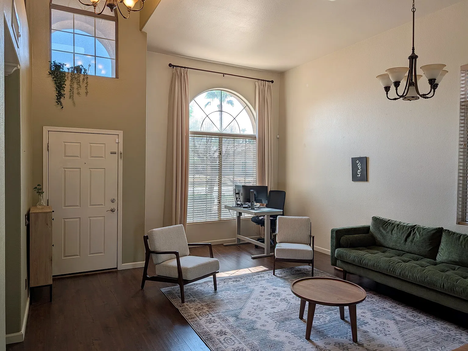 4 bed, 2144 sqft, $2,695 — Photo 4