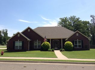 2917 Cambridge Cir, Tahlequah, OK 74464