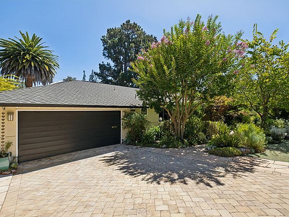 3rd image of 970 Palo Alto Ave