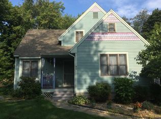 20 Magnolia Hl, West Hartford, CT 06117