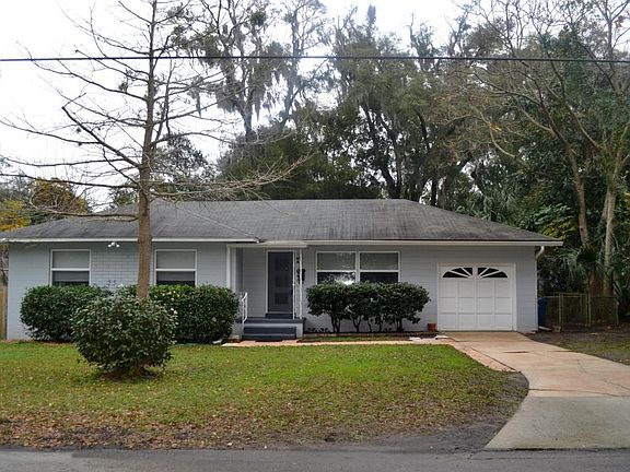 3rd image of 1327 Hollyhock Cir E