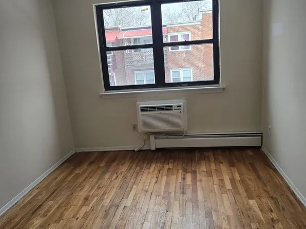 240-27 69th Ave, Little Neck, NY