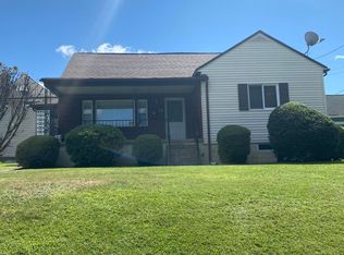 723 W Oak St, Old Forge, PA 18518