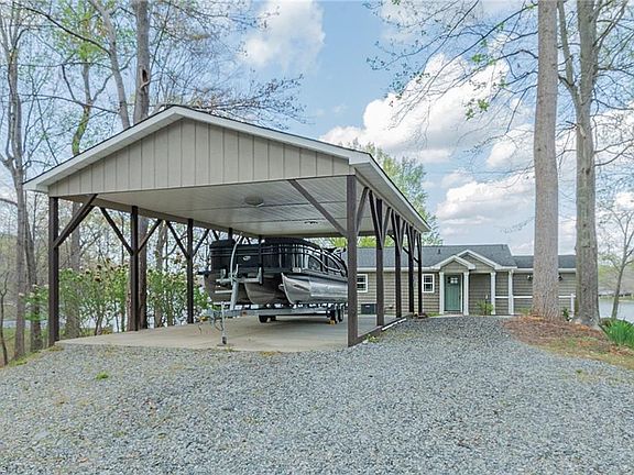3rd image of 362 Hillview Dr