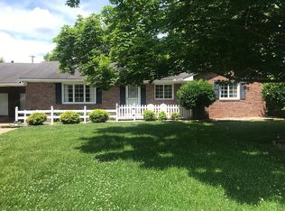1110 Fairlane Dr, Murray, KY 42071