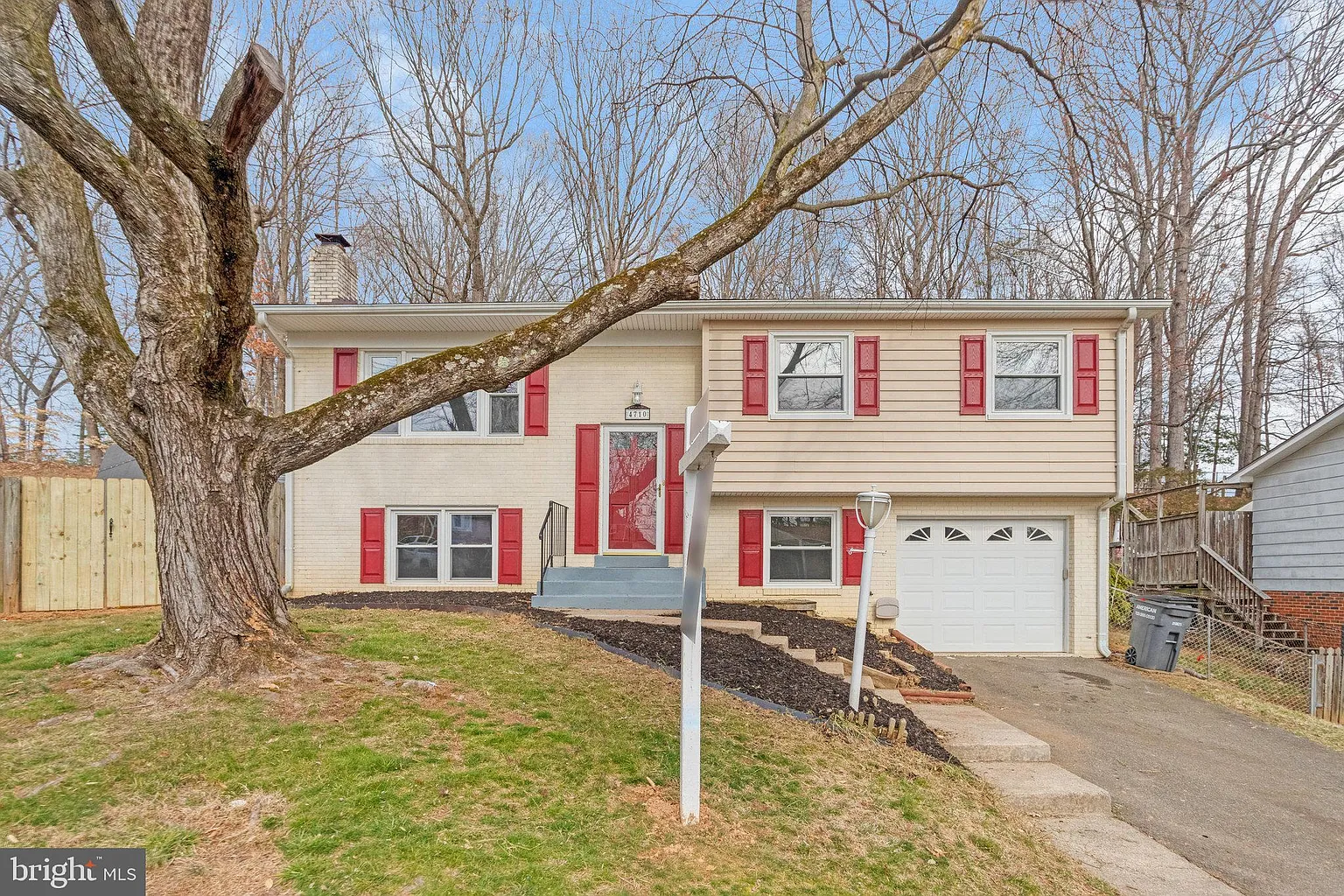 4710 Kenny Ct photo 1